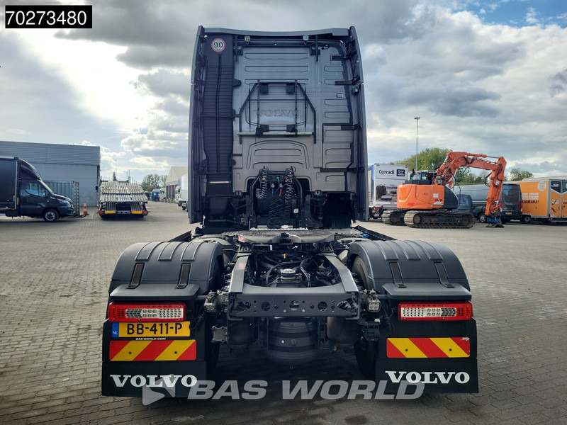 Volvo FH16 750 4X2 NL-Truck APK 08-2026! XL 2x Tanks Standklima ACC Alcoa's LED - Cabeza tractora: foto 3 Volvo FH16 750 4X2 NL-Truck APK 08-2026! XL 2x Tanks Standklima ACC Alcoa's LED - Cabeza tractora: foto 3