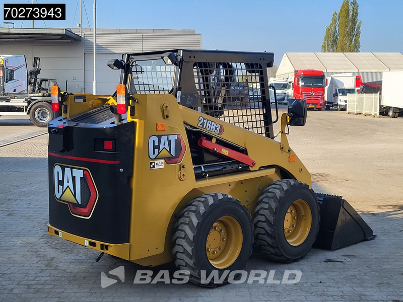 Minicargadora Caterpillar 216 B3: foto 7