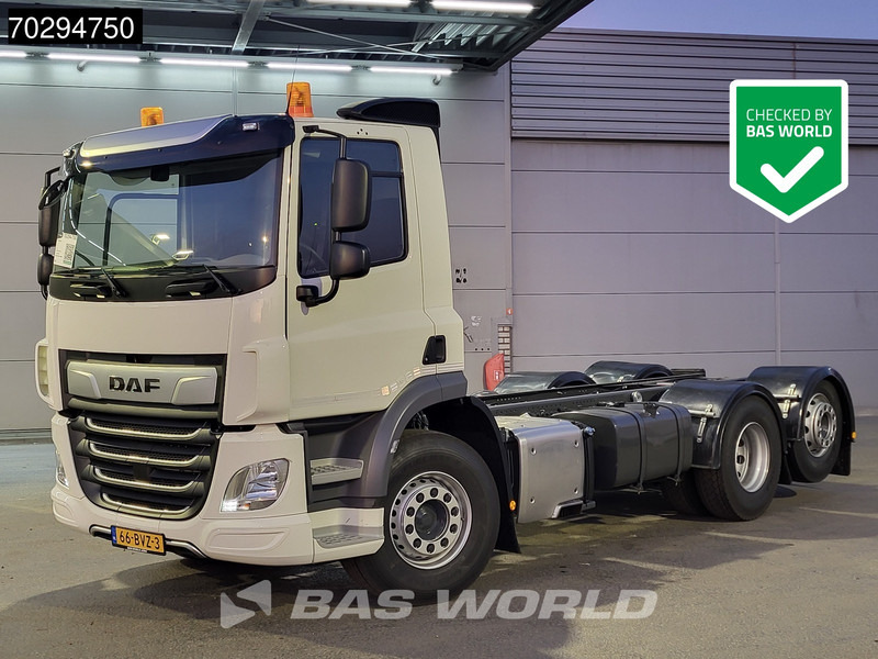 DAF CF 300 6X2 NEW chassis Lift/Steering Axle ACC Retarder Euro 6 - Camión chasis: foto 1 DAF CF 300 6X2 NEW chassis Lift/Steering Axle ACC Retarder Euro 6 - Camión chasis: foto 1