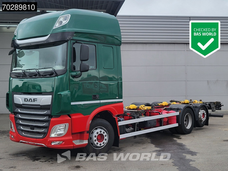 DAF XF 480 6X2 Retarder BDF Lift-Axle Automatic Navi ACC Euro 6 - Camión portacontenedore/ Intercambiable: foto 1 DAF XF 480 6X2 Retarder BDF Lift-Axle Automatic Navi ACC Euro 6 - Camión portacontenedore/ Intercambiable: foto 1