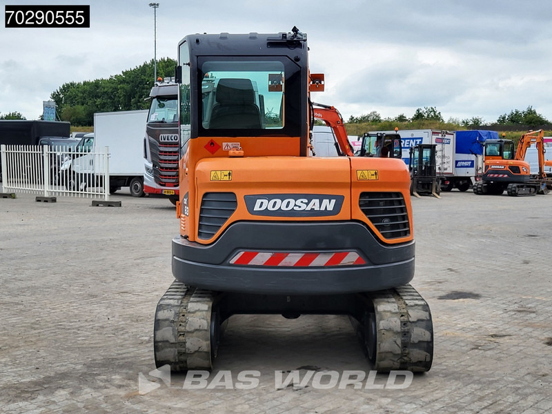 Doosan DX63-3 - Miniexcavadora: foto 5 Doosan DX63-3 - Miniexcavadora: foto 5