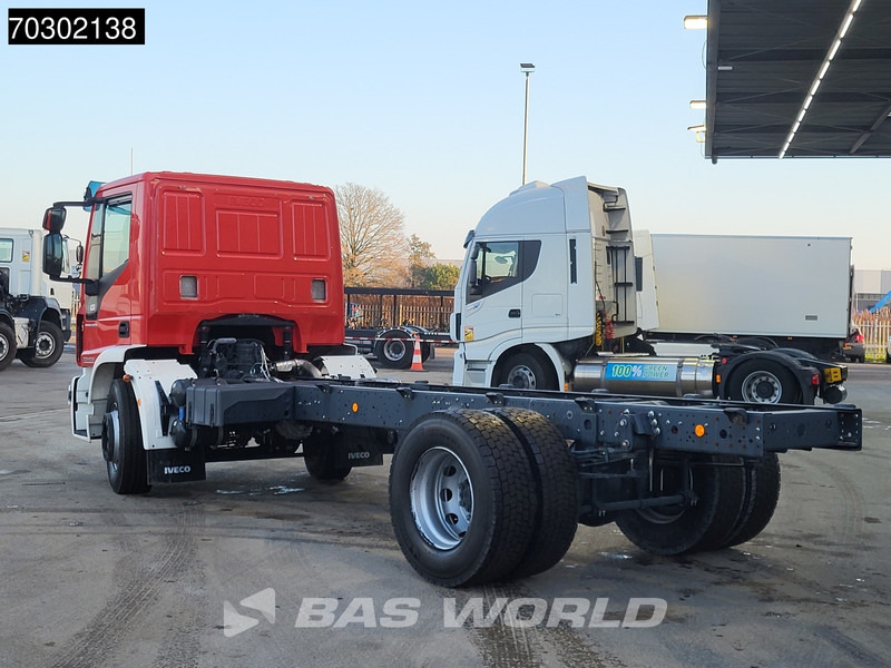 Iveco Eurocargo 180E280 4X2 NEW! 18T chassis 2018 production Euro 6 - Camión chasis: foto 2 Iveco Eurocargo 180E280 4X2 NEW! 18T chassis 2018 production Euro 6 - Camión chasis: foto 2