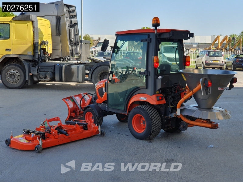 Kubota BX231 D-C C10 4X4 4x4 - INCL ATTACHMENTS - Tractor: foto 2 Kubota BX231 D-C C10 4X4 4x4 - INCL ATTACHMENTS - Tractor: foto 2
