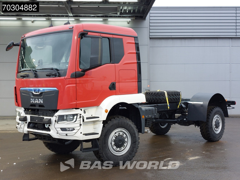 MAN TGM 18.250 4X4 NEW 4x4 Full steel suspension Automatic Airco Euro 6 - Camión chasis: foto 5 MAN TGM 18.250 4X4 NEW 4x4 Full steel suspension Automatic Airco Euro 6 - Camión chasis: foto 5