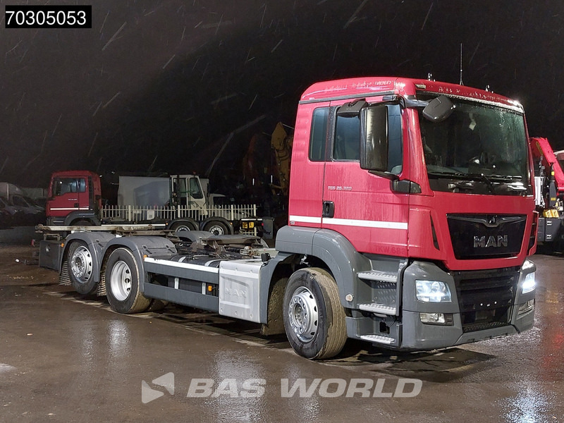 MAN TGS 26.320 TGS 6X2 BDF Lift+Steering Axle Automatic ADR Euro 6 - Camión portacontenedore/ Intercambiable: foto 3 MAN TGS 26.320 TGS 6X2 BDF Lift+Steering Axle Automatic ADR Euro 6 - Camión portacontenedore/ Intercambiable: foto 3
