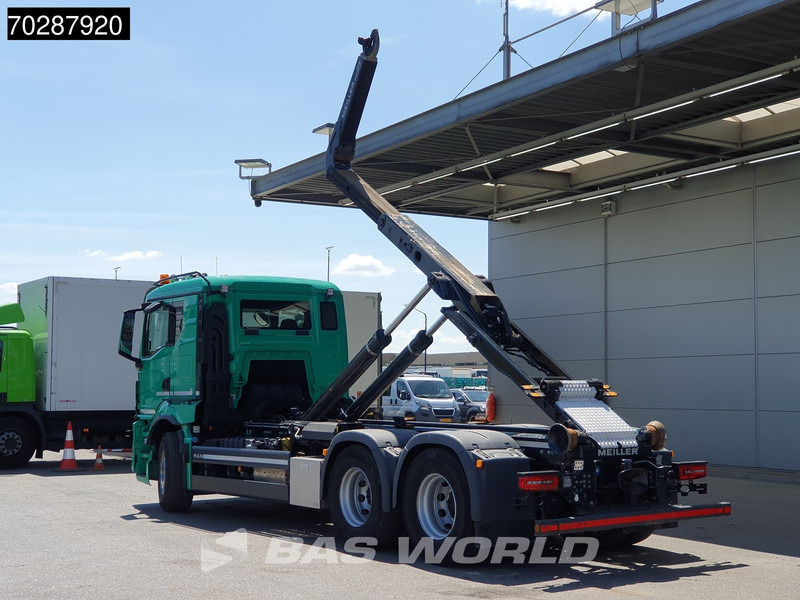 MAN TGS 28.510 6X2 Meiller RS21 65 Hooklift Lift-Axle Automatic Navi Retarder Euro 6 - Camión multibasculante: foto 2 MAN TGS 28.510 6X2 Meiller RS21 65 Hooklift Lift-Axle Automatic Navi Retarder Euro 6 - Camión multibasculante: foto 2