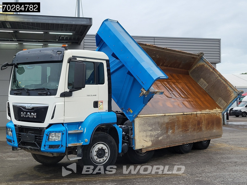 MAN TGS 35.440 8X4 14m3 Meiller 2-way tipper Automatic Big-Axle Steelsuspension Euro 6 - Camión volquete: foto 3 MAN TGS 35.440 8X4 14m3 Meiller 2-way tipper Automatic Big-Axle Steelsuspension Euro 6 - Camión volquete: foto 3