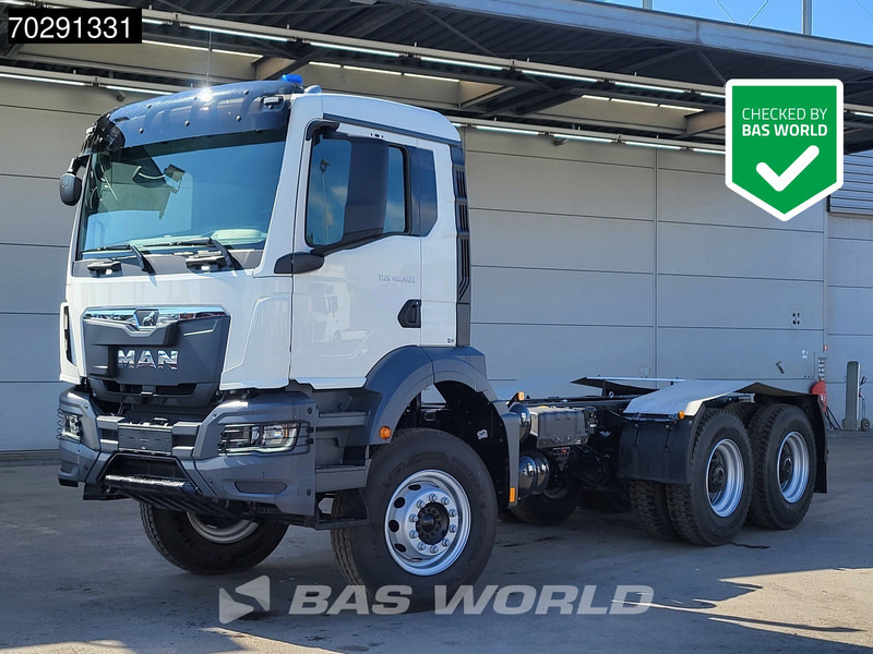 MAN TGS 40.400 6X4 New! Steelsuspension Big-Axle Automatic Euro 2 - Camión chasis: foto 1 MAN TGS 40.400 6X4 New! Steelsuspension Big-Axle Automatic Euro 2 - Camión chasis: foto 1