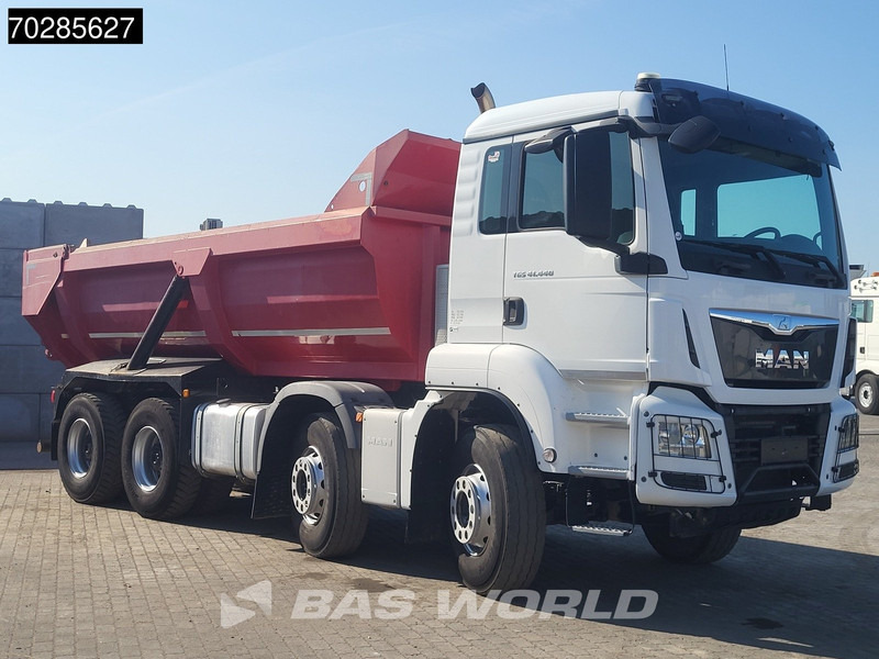 MAN TGS 41.440 8X4 15m3 Retarder Big-Axle Steelsuspension Euro 6 - Camión volquete: foto 3 MAN TGS 41.440 8X4 15m3 Retarder Big-Axle Steelsuspension Euro 6 - Camión volquete: foto 3