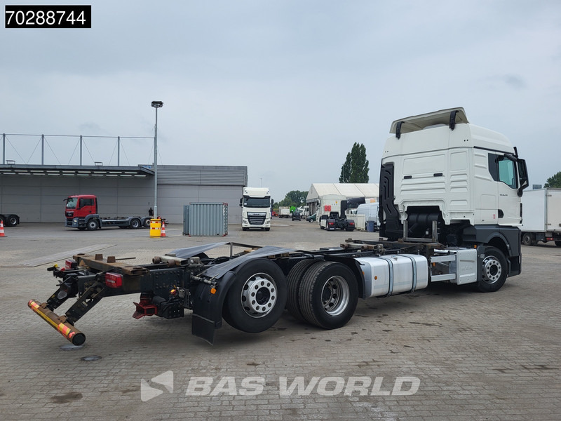 MAN TGX 26.470 6X2 BDF Retarder Lift Axle Standklima Automatic LED Euro 6 - Camión portacontenedore/ Intercambiable: foto 5 MAN TGX 26.470 6X2 BDF Retarder Lift Axle Standklima Automatic LED Euro 6 - Camión portacontenedore/ Intercambiable: foto 5