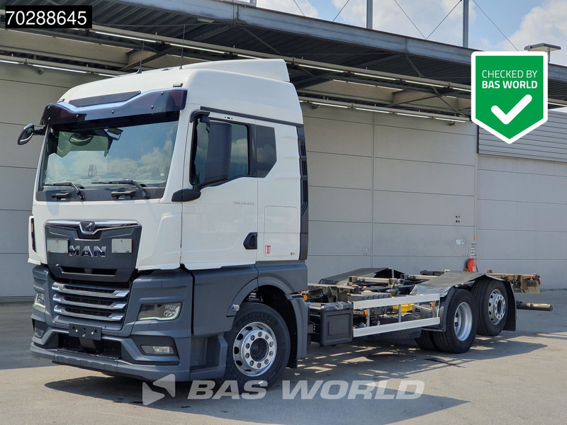 MAN TGX 26.470 6X2 Lift-Axle Retarder Automatic 20ft BDF Euro 6 - Camión portacontenedore/ Intercambiable: foto 1 MAN TGX 26.470 6X2 Lift-Axle Retarder Automatic 20ft BDF Euro 6 - Camión portacontenedore/ Intercambiable: foto 1