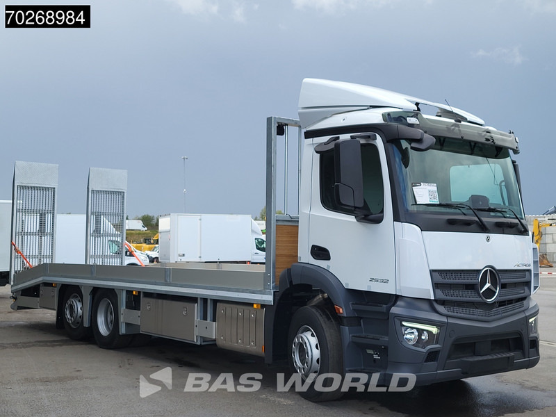 Mercedes-Benz Actros 2532 6X2 NEW! Machine tansporter Oprijwagen Lenkachse Navi Euro 6 - Camión portavehículos: foto 3 Mercedes-Benz Actros 2532 6X2 NEW! Machine tansporter Oprijwagen Lenkachse Navi Euro 6 - Camión portavehículos: foto 3