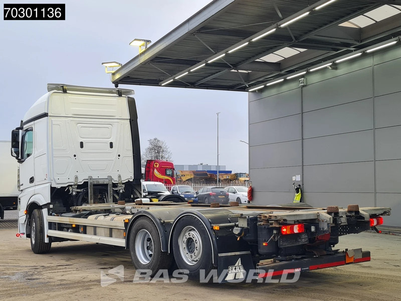 Mercedes-Benz Actros L 2558 Actros 6X2 BDF Full Air Suspension Automatic Lift-Axle Euro 6 - Camión portacontenedore/ Intercambiable: foto 2 Mercedes-Benz Actros L 2558 Actros 6X2 BDF Full Air Suspension Automatic Lift-Axle Euro 6 - Camión portacontenedore/ Intercambiable: foto 2