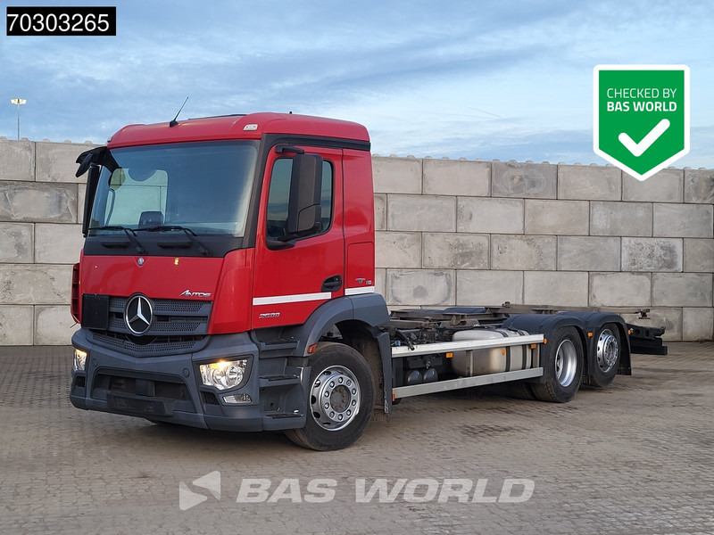 Mercedes-Benz Antos 2533 Antos 6X2 BDF ADR Full Air Suspension Lift+Steering Axle Automatic Euro 6 - Camión portacontenedore/ Intercambiable: foto 1 Mercedes-Benz Antos 2533 Antos 6X2 BDF ADR Full Air Suspension Lift+Steering Axle Automatic Euro 6 - Camión portacontenedore/ Intercambiable: foto 1