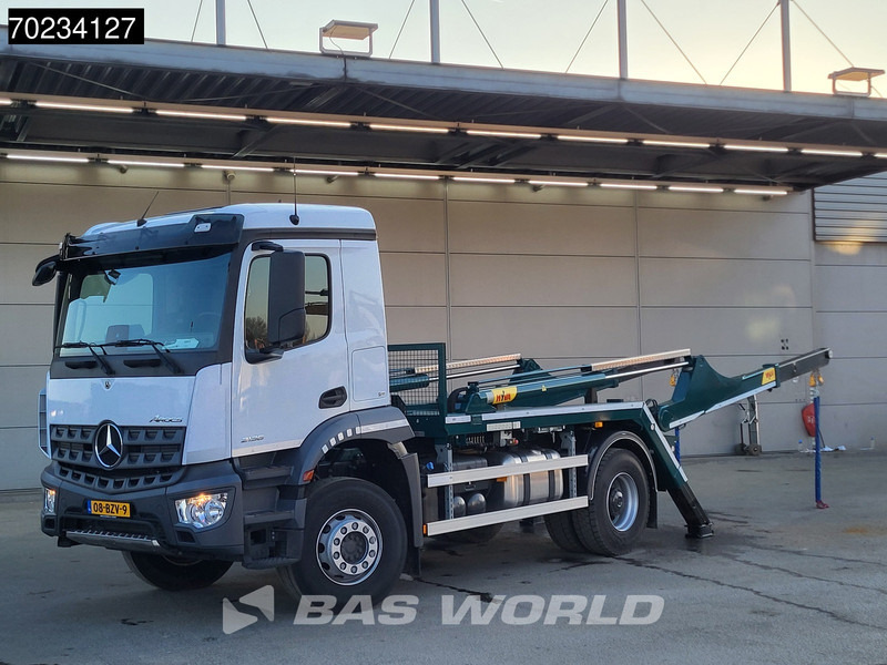 Mercedes-Benz Arocs 2136 4X2 NL-Truck 12Tons HyvaLift Automatic Steelsuspension Euro 6 - Camión portacontenedor de cadenas: foto 3 Mercedes-Benz Arocs 2136 4X2 NL-Truck 12Tons HyvaLift Automatic Steelsuspension Euro 6 - Camión portacontenedor de cadenas: foto 3