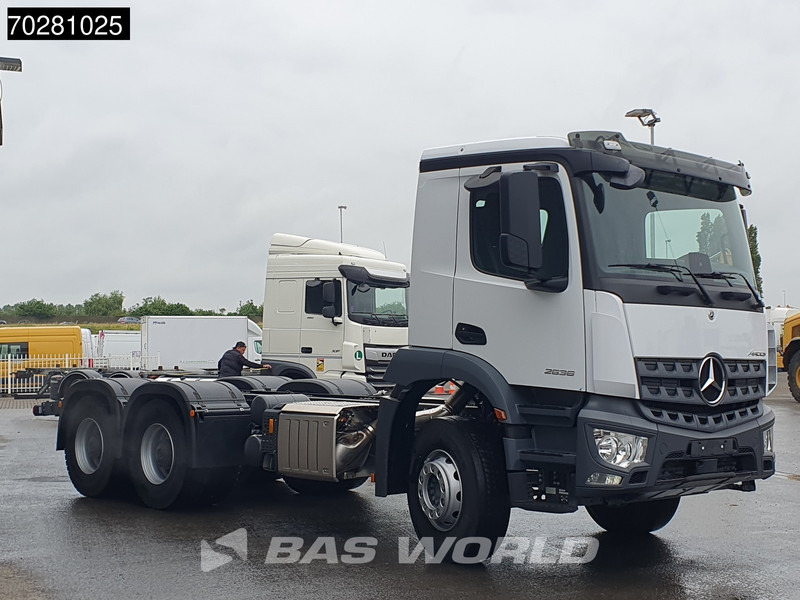 Mercedes-Benz Arocs 2636 6X4 NEW chassis Flywheel PTO Big-Axle Automatic Steelsuspension Euro 6 - Camión chasis: foto 3 Mercedes-Benz Arocs 2636 6X4 NEW chassis Flywheel PTO Big-Axle Automatic Steelsuspension Euro 6 - Camión chasis: foto 3