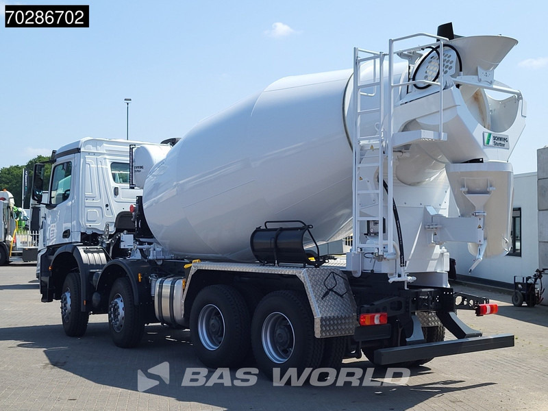 Mercedes-Benz Arocs 4145 8X4 NEW! 10m3 Schwing Stetter Mixer Manual Big-Axle Steel suspension Euro 3 - Camión hormigonera: foto 2 Mercedes-Benz Arocs 4145 8X4 NEW! 10m3 Schwing Stetter Mixer Manual Big-Axle Steel suspension Euro 3 - Camión hormigonera: foto 2