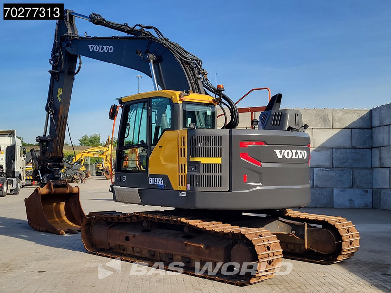 Volvo ECR235 E L - Excavadora de cadenas: foto 2 Volvo ECR235 E L - Excavadora de cadenas: foto 2