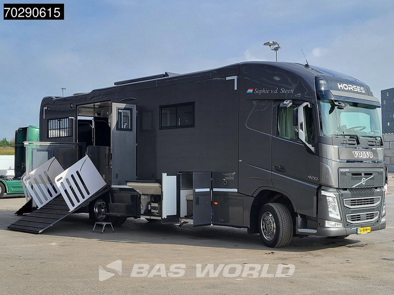 Volvo FH 420 FH 4X2 NL-Truck STX Horse truck + Living 4 Horses Navi ACC Euro 6 - Camión para caballos: foto 3 Volvo FH 420 FH 4X2 NL-Truck STX Horse truck + Living 4 Horses Navi ACC Euro 6 - Camión para caballos: foto 3