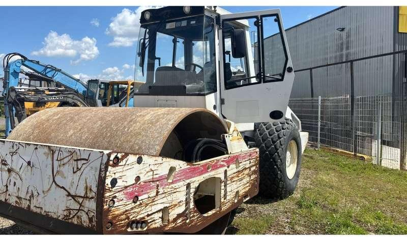 Bomag Compacteur Mixte / Bille et pneus BW219 DH-4 - Compactador mixto: foto 2 Bomag Compacteur Mixte / Bille et pneus BW219 DH-4 - Compactador mixto: foto 2