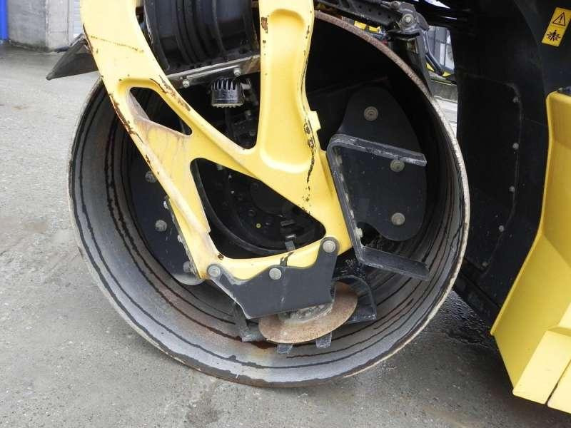 Bomag Compacteur Tandem / Double Billes BW174AP-4 AM II - Apisonadora de asfalto: foto 5 Bomag Compacteur Tandem / Double Billes BW174AP-4 AM II - Apisonadora de asfalto: foto 5