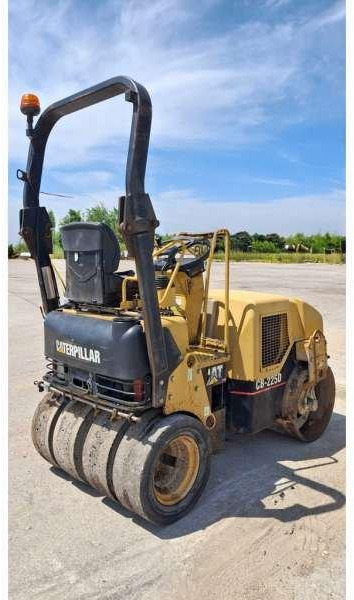 Caterpillar Compacteur Mixte / Bille et pneus CB225D - Compactador mixto: foto 4 Caterpillar Compacteur Mixte / Bille et pneus CB225D - Compactador mixto: foto 4