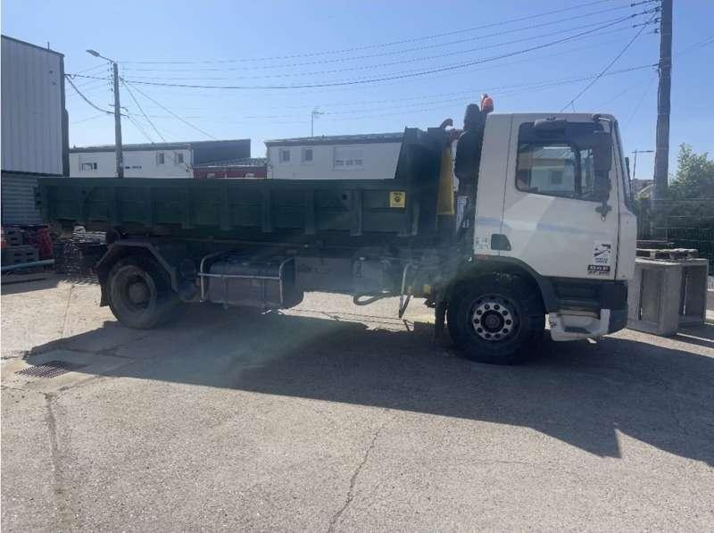 DAF 75CF - Camión multibasculante: foto 1 DAF 75CF - Camión multibasculante: foto 1