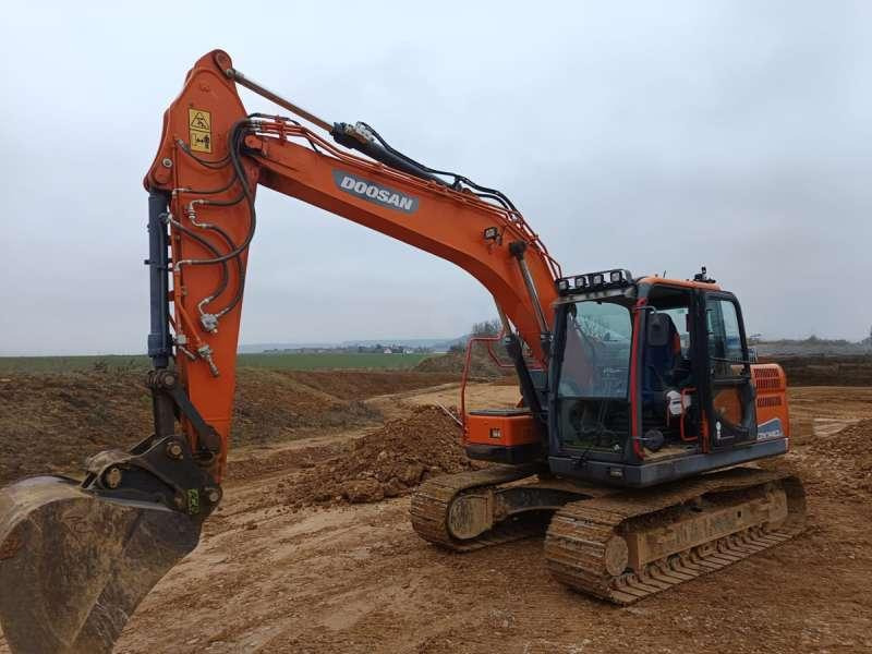 Doosan DX140LC-5 - Excavadora de cadenas: foto 1 Doosan DX140LC-5 - Excavadora de cadenas: foto 1