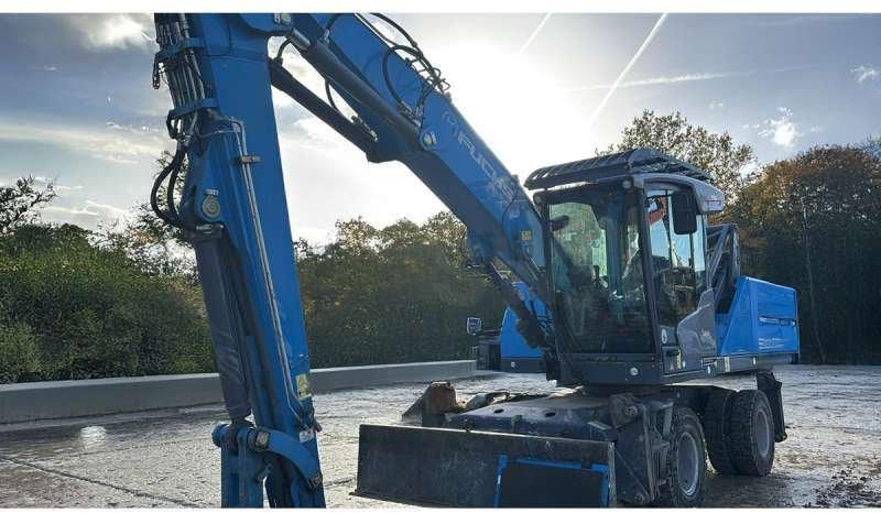 Fuchs MHL320F - Manipulador de materiales: foto 1 Fuchs MHL320F - Manipulador de materiales: foto 1