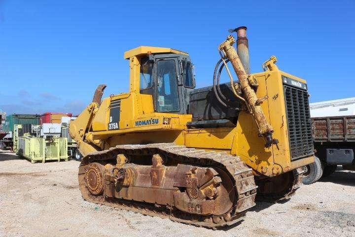 Komatsu D375A-1 - Bulldozer: foto 1 Komatsu D375A-1 - Bulldozer: foto 1