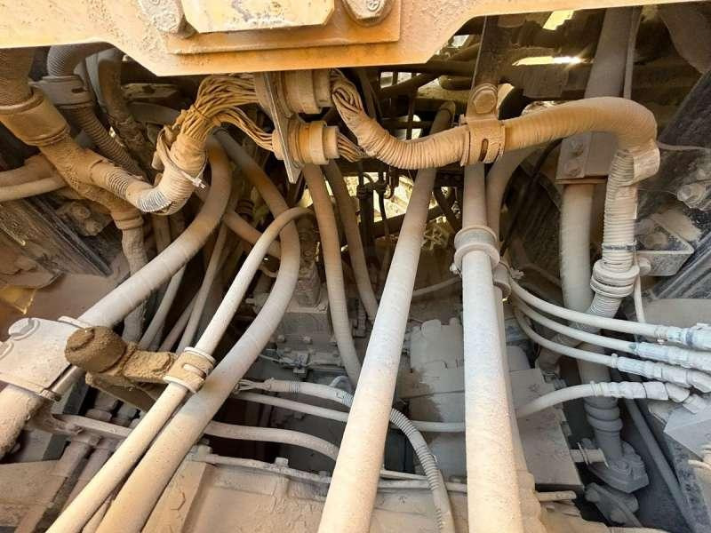 Cargadora de ruedas Komatsu WA600-8E0: foto 39