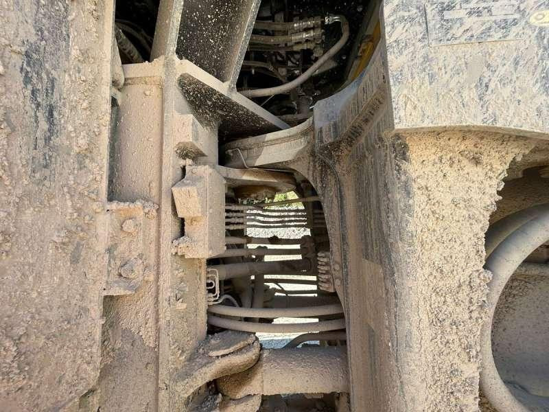 Cargadora de ruedas Komatsu WA600-8E0: foto 16