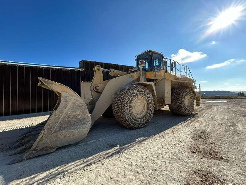 Komatsu WA600-8E0 - Cargadora de ruedas: foto 1 Komatsu WA600-8E0 - Cargadora de ruedas: foto 1