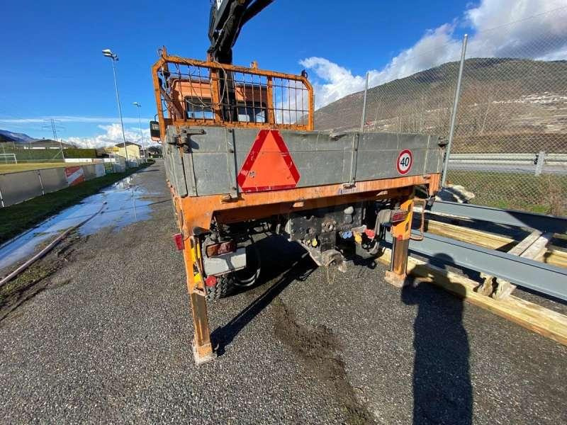 Mercedes UNIMOG U 140 MACHINE SUISSE - Camión volquete: foto 4 Mercedes UNIMOG U 140 MACHINE SUISSE - Camión volquete: foto 4