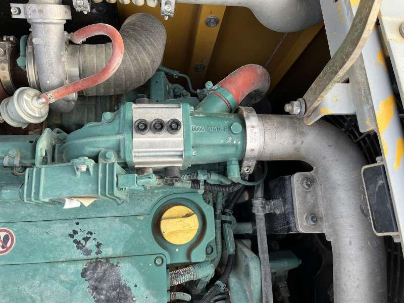 Excavadora de cadenas Volvo EC220DL: foto 44 Excavadora de cadenas Volvo EC220DL: foto 44