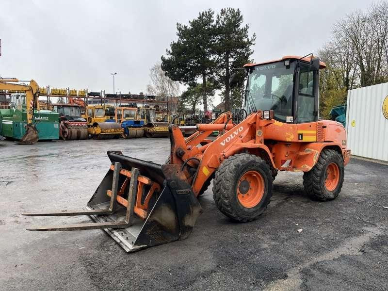 Volvo L30G - Cargadora de ruedas: foto 3 Volvo L30G - Cargadora de ruedas: foto 3