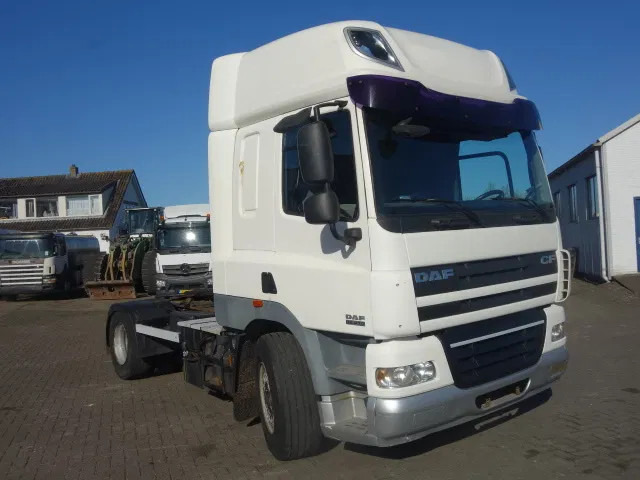 DAF CF 410 - Cabeza tractora: foto 2 DAF CF 410 - Cabeza tractora: foto 2