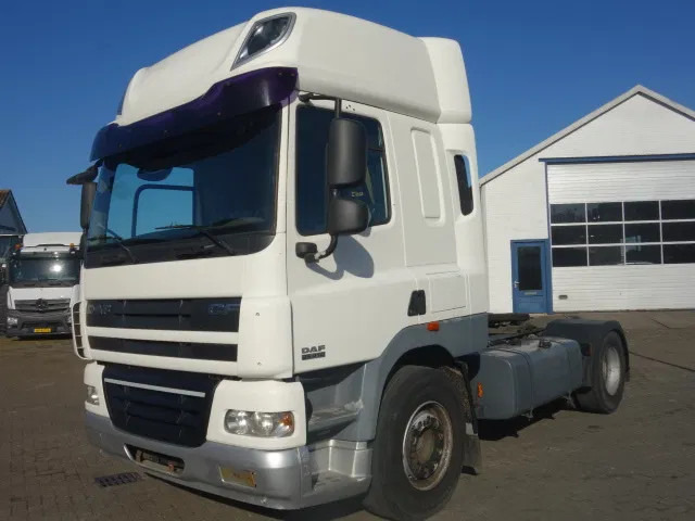 DAF CF 410 - Cabeza tractora: foto 1 DAF CF 410 - Cabeza tractora: foto 1