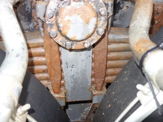 DAF 85.410 CF 6X4 SLEEL SPRINGS MANUAL GEARBOX - Camión multibasculante: foto 5 DAF 85.410 CF 6X4 SLEEL SPRINGS MANUAL GEARBOX - Camión multibasculante: foto 5