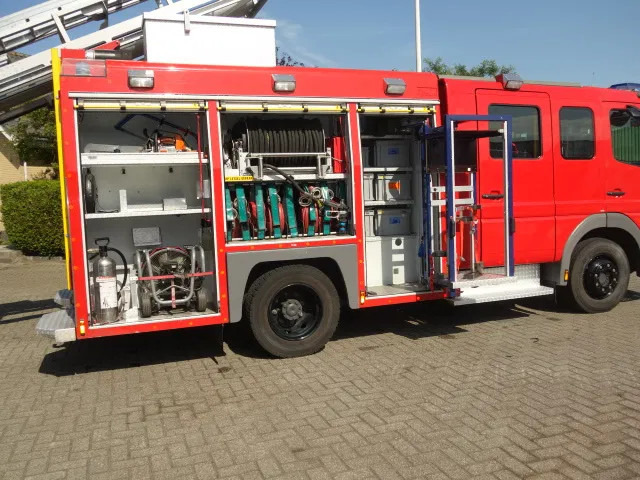 Mercedes-Benz Atego 1326 FIRE TRUCK - Camión de bomberos: foto 2 Mercedes-Benz Atego 1326 FIRE TRUCK - Camión de bomberos: foto 2