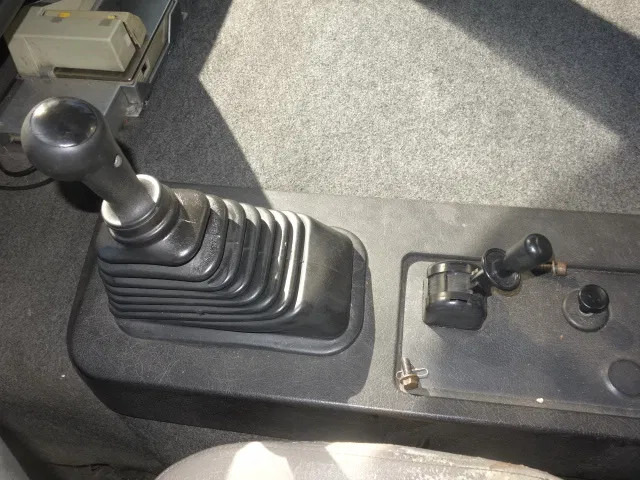 Camión cisterna Volvo FL 240 220PK 12000 LITER STEELSPRINGS: foto 12 Camión cisterna Volvo FL 240 220PK 12000 LITER STEELSPRINGS: foto 12