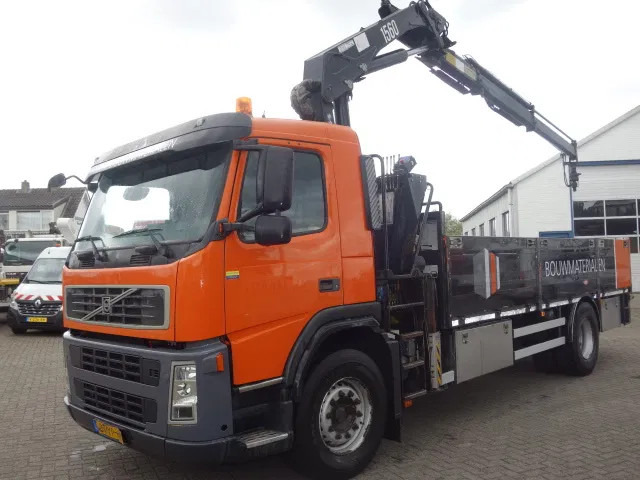 Volvo FM 310 hmf15 ton crane - Camión grúa: foto 4 Volvo FM 310 hmf15 ton crane - Camión grúa: foto 4