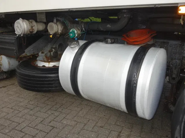 Volvo FM 360 18000 LITER,MANUALPOMP,MANUALCOUNTER - Camión cisterna: foto 4 Volvo FM 360 18000 LITER,MANUALPOMP,MANUALCOUNTER - Camión cisterna: foto 4