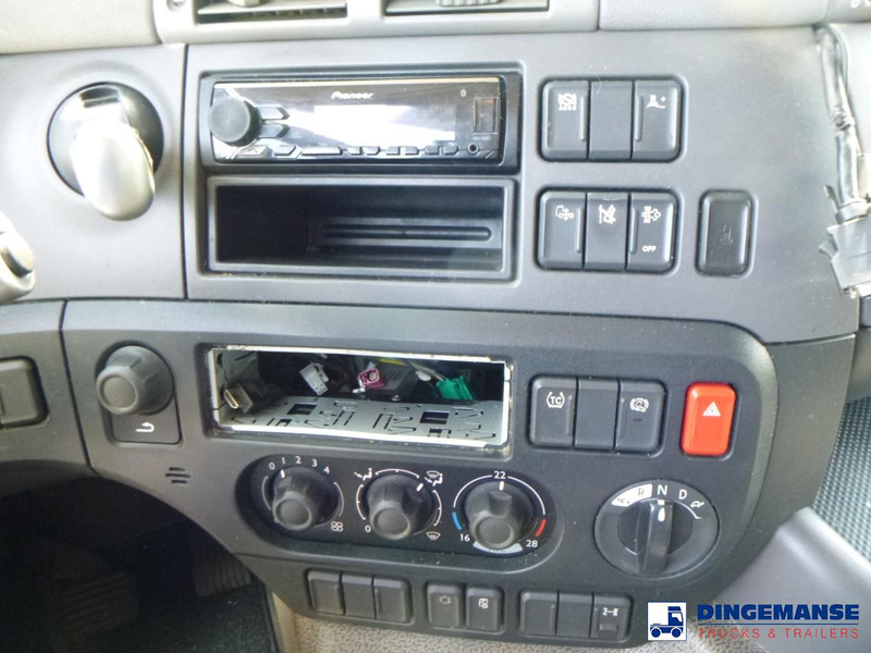 Camión lona DAF CF 310 4x2 Euro 6 curtain sider: foto 15 Camión lona DAF CF 310 4x2 Euro 6 curtain sider: foto 15