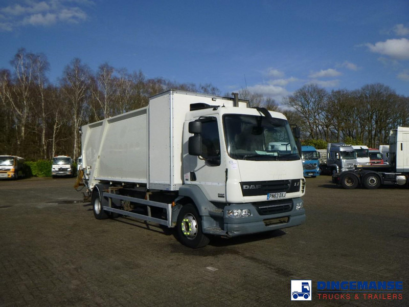 DAF LF 55.220 4X2 RHD Farid refuse truck - Camión de basura: foto 2 DAF LF 55.220 4X2 RHD Farid refuse truck - Camión de basura: foto 2