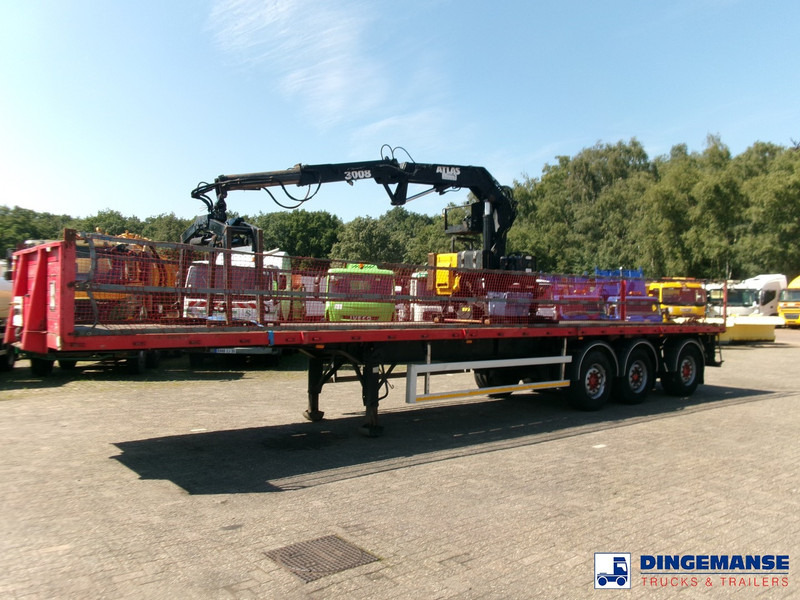 Fruehauf 3-axle platform trailer + Atlas 3008 crane - Camión caja abierta, Camión grúa: foto 1 Fruehauf 3-axle platform trailer + Atlas 3008 crane - Camión caja abierta, Camión grúa: foto 1
