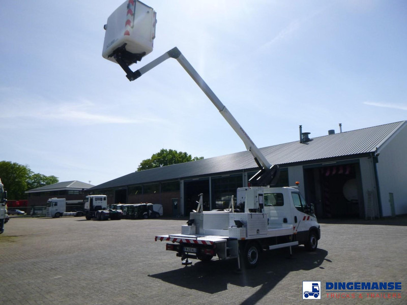 Iveco Daily 35-140 4x2 Euro 6 Klubb K26 manlift - Plataforma elevadora: foto 4 Iveco Daily 35-140 4x2 Euro 6 Klubb K26 manlift - Plataforma elevadora: foto 4