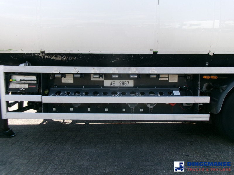 Lakeland Fuel tank alu 42.8 m3 / 6 comp + pump - Semirremolque cisterna: foto 5 Lakeland Fuel tank alu 42.8 m3 / 6 comp + pump - Semirremolque cisterna: foto 5