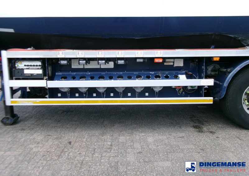 Lakeland Fuel tank alu 42.8 m3 / 6 comp + pump - Semirremolque cisterna: foto 5 Lakeland Fuel tank alu 42.8 m3 / 6 comp + pump - Semirremolque cisterna: foto 5