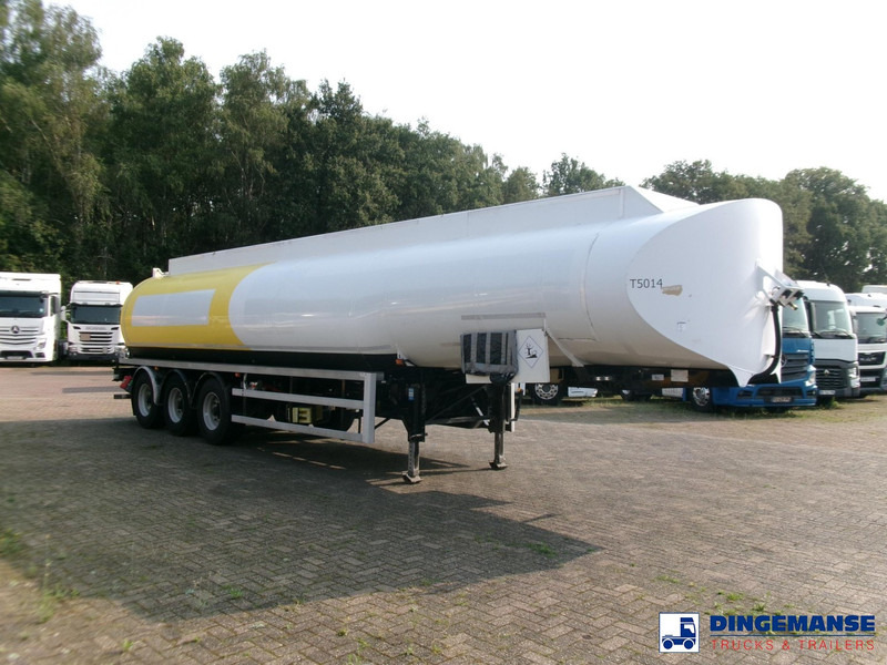Lakeland Fuel tank alu 43 m3 / 6 comp - Semirremolque cisterna: foto 2 Lakeland Fuel tank alu 43 m3 / 6 comp - Semirremolque cisterna: foto 2